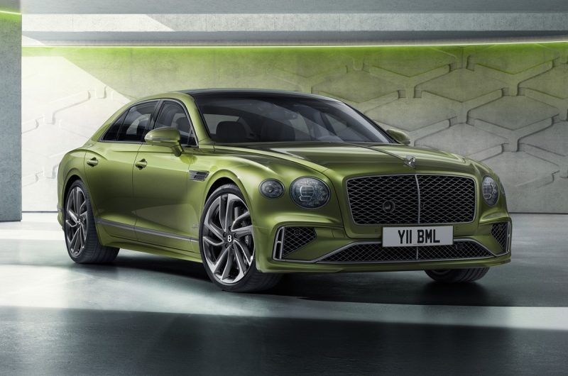 Bentley презентовала новый Flying Spur: техника от Continental GT и минимум внешних изменений