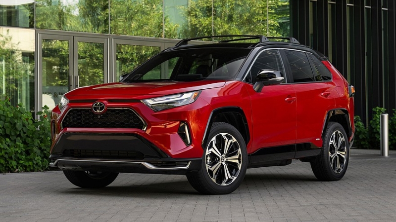 Toyota лишила подключаемые гибриды Prius и RAV4 «фамилии» Prime