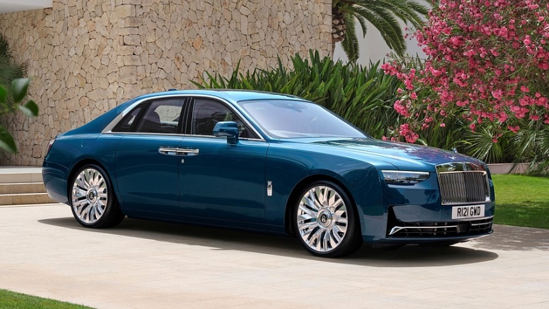 Обновлённый Rolls-Royce Ghost: хитрый прищур и ещё больше вариантов кастомизации