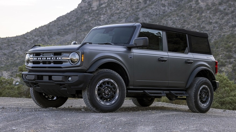 Ford Bronco обновился к 2025 модельному году: цены подросли, вернулась стартовая версия