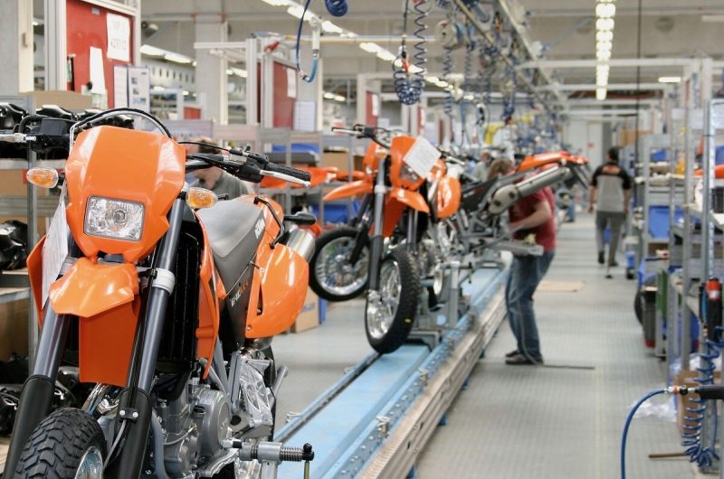 Компания KTM находится на грани банкротства и останавливает производство