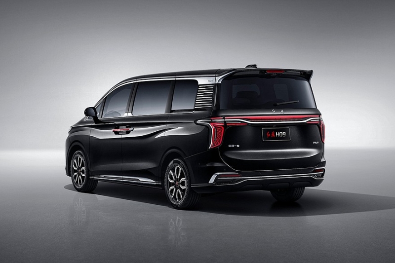 Роскошный минивэн Hongqi HQ9 снова доступен в России: комплектации и цены