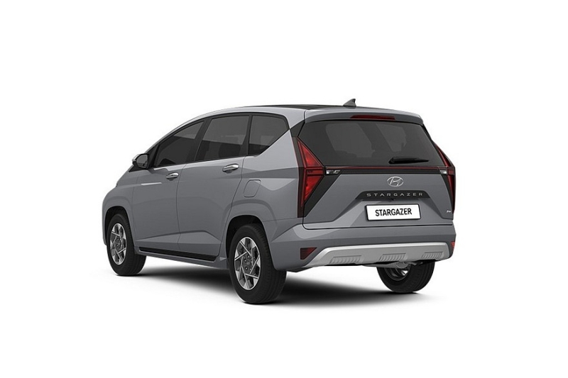 Компактвэн Hyundai Stargazer сменит имидж после рестайлинга: официальные изображения