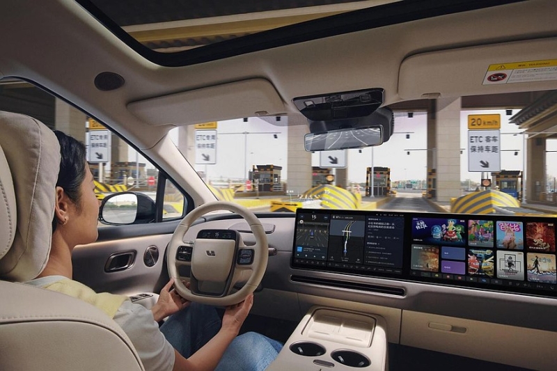 Полноприводный кроссовер Li i8 выходит на рынок: богатые комплектации, вдвое дешевле Model X