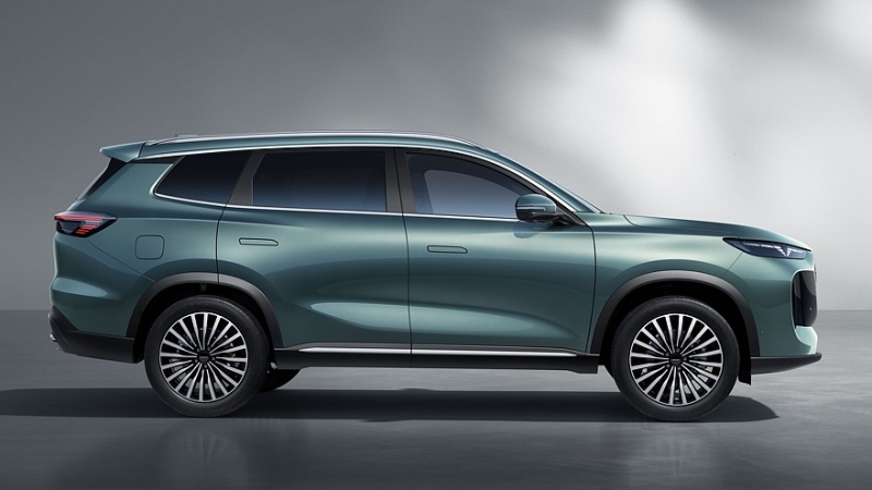 Tenet T8: первенец нового российского бренда оказался не тем, кого ждали