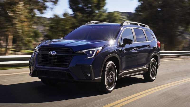 Теряющему покупателей Subaru Ascent пересмотрели список комплектаций и изменили декор