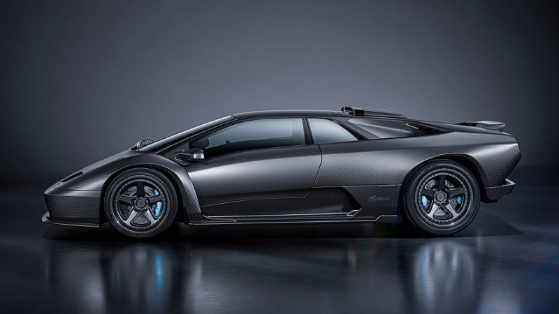 Eccentrica V12 Pacchetto Titano: трековая версия рестомода на базе Lamborghini Diablo