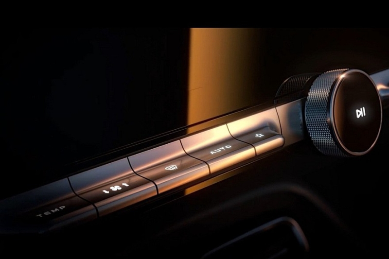 Новый лифтбек Changan Qiyuan A06 с несколькими вариантами начинки: показан интерьер