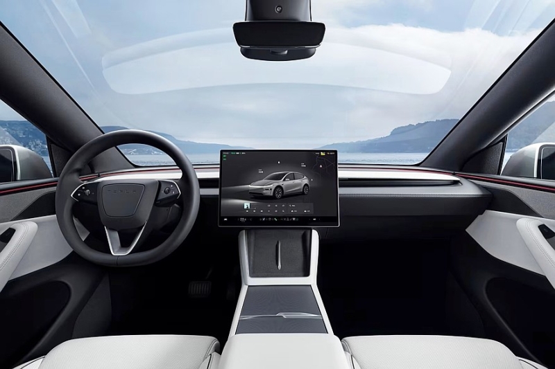 Теперь горбатый: кроссовер Tesla Model Y обрёл в Китае распухшую версию L