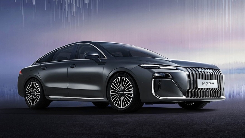 Бизнес-седан Roewe M7 выходит на рынок: дёшево и при этом богато