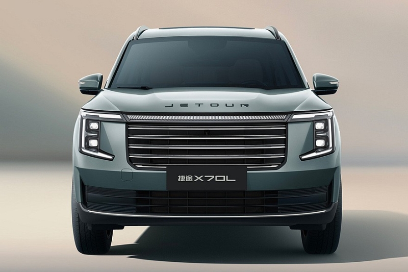 Большой кроссовер Jetour X70L предложен с двумя моторами на выбор