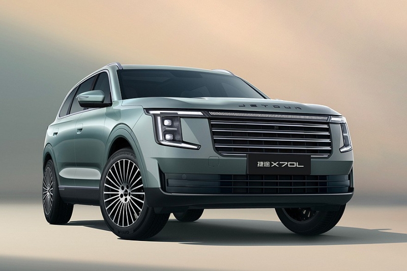 Большой кроссовер Jetour X70L предложен с двумя моторами на выбор