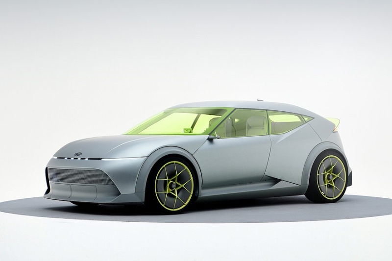 Hyundai анонсировала россыпь новинок: бюджетник, пикап, седан и другие