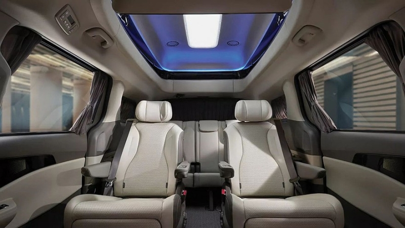 Kia обновила роскошный минивэн Carnival Hi Limousine, цены известны