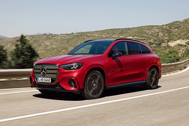 Mercedes-Benz GLC with EQ Technology: 800 вольт, пиксельный «гриль» и фоторамка в «базе»