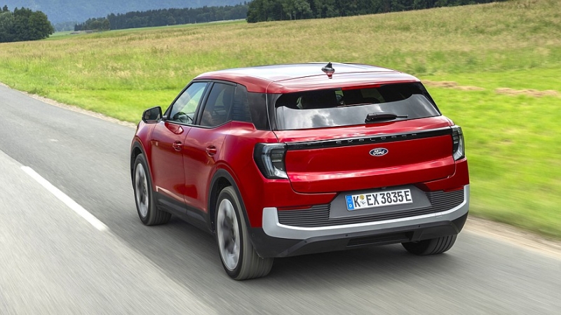 Почти отправленный в отставку Ford Focus может вернуться как кроссовер