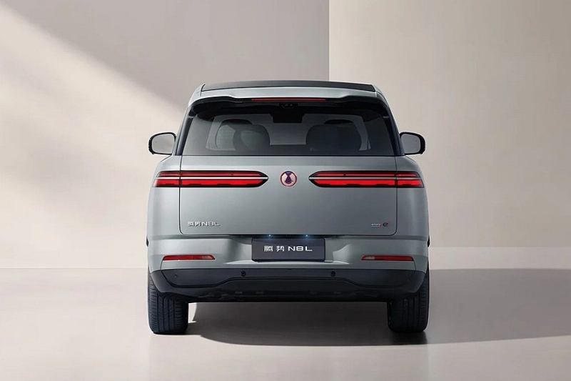 Представлен кроссовер Denza N8L от BYD: младший, но не менее роскошный