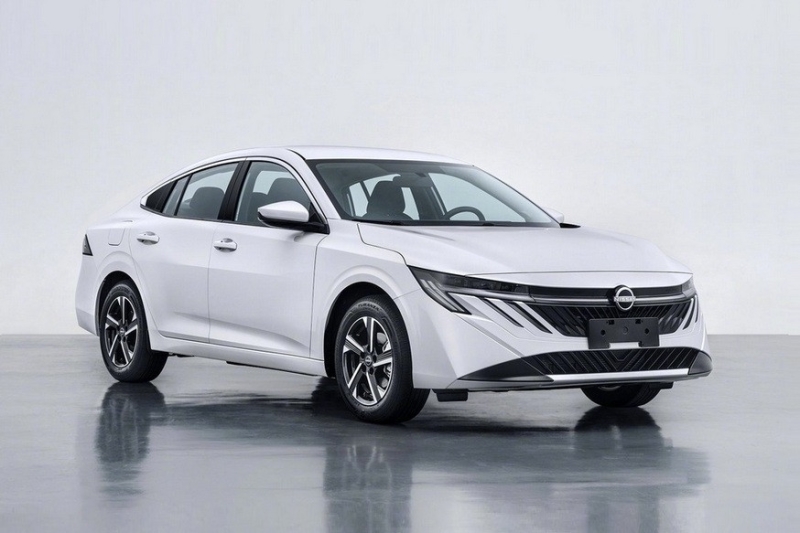 Седан Nissan Sentra в новом дизайне раскрылся досрочно