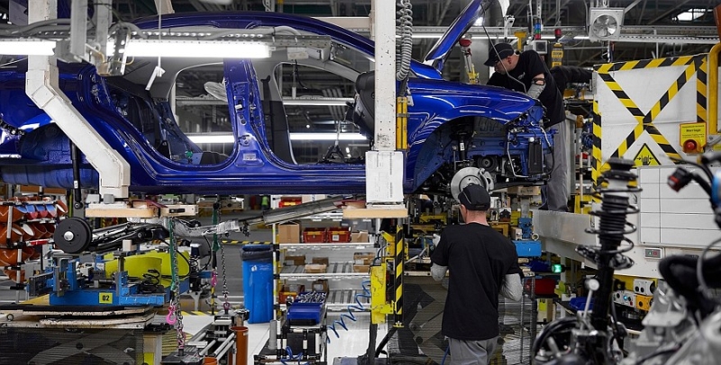 Собранные в Санкт-Петербурге седаны и универсалы Lada Iskra отправили дилерам