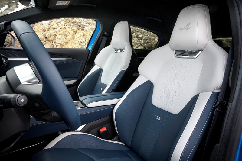 Alpine A390 готовится к старту продаж: цены ниже, чем у Porsche Macan, но всё равно дорого