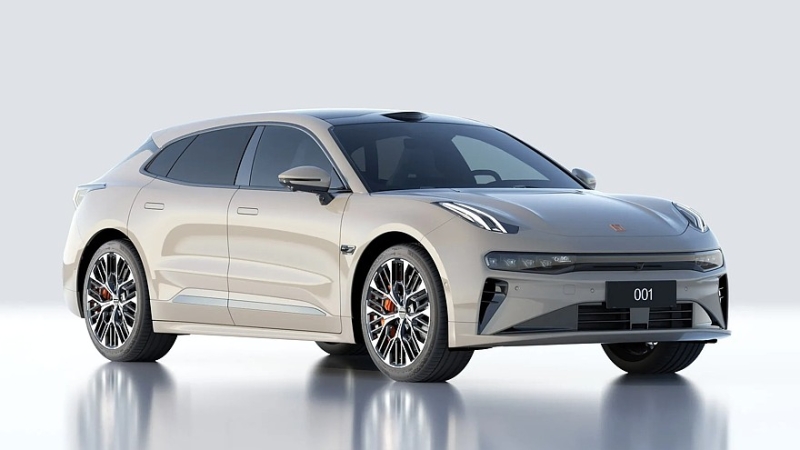 Ещё раз обновлённый Zeekr 001 выходит на рынок: больше мощности, богаче оснащение