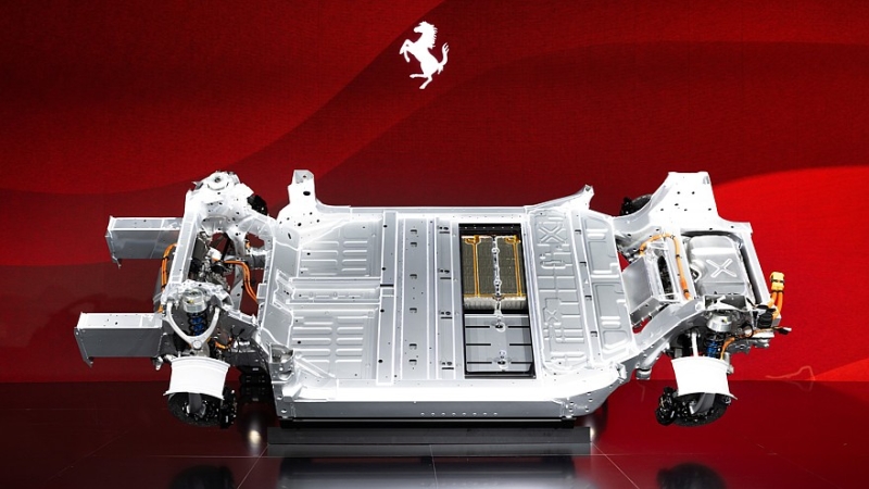 Ferrari показала платформу первого электромобиля: цифры воображения не поражают