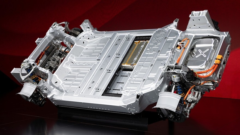 Ferrari показала платформу первого электромобиля: цифры воображения не поражают