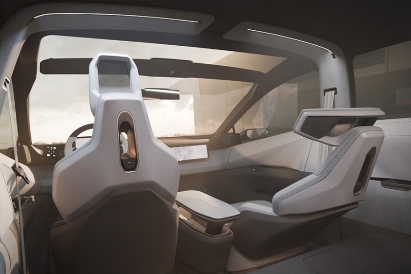 Главные премьеры Toyota: кросс-купе Century и новая Corolla