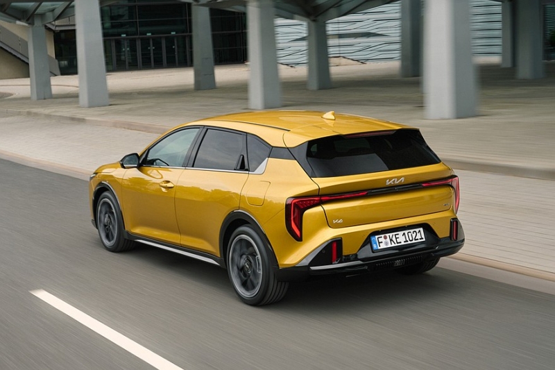 Хэтчбек Kia K4 на замену Ceed: показана стандартная версия