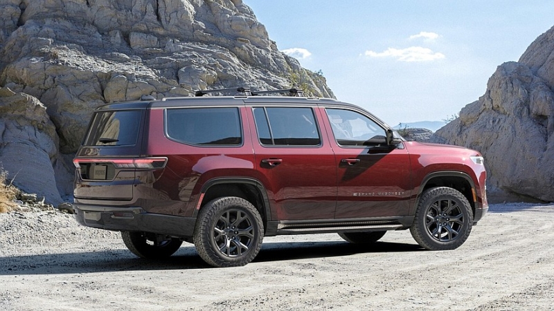 Обновлённый Jeep Grand Wagoneer: без хрома, без V8, но с мощной гибридной версией