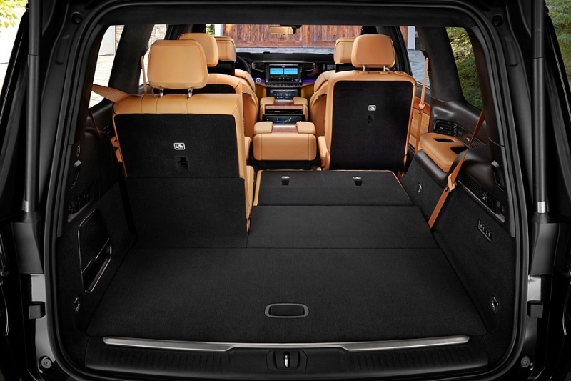 Обновлённый Jeep Grand Wagoneer: без хрома, без V8, но с мощной гибридной версией