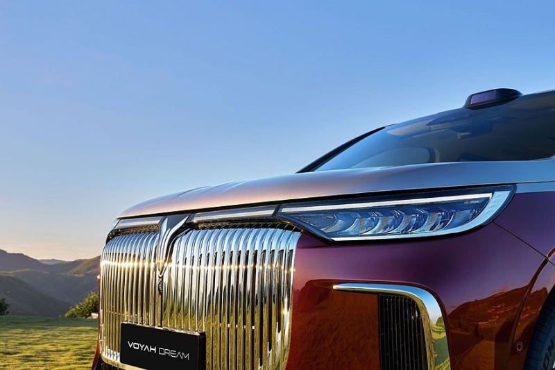 Обновлённый минивэн Voyah Dream едет в Россию: дополнение, а не замена