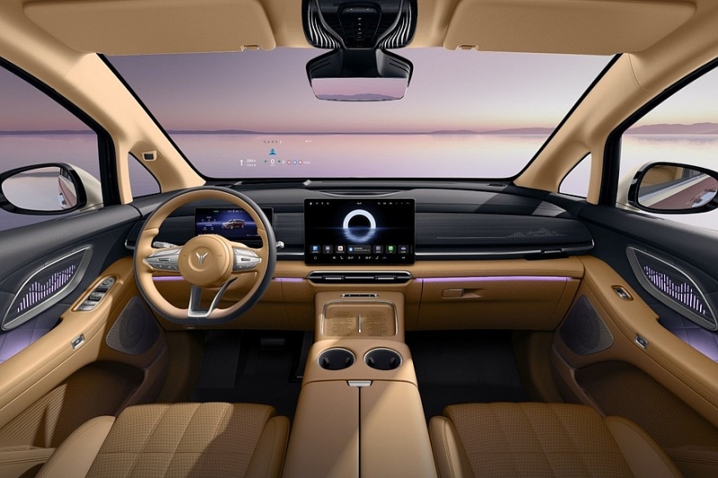 Обновлённый минивэн Voyah Dream едет в Россию: дополнение, а не замена