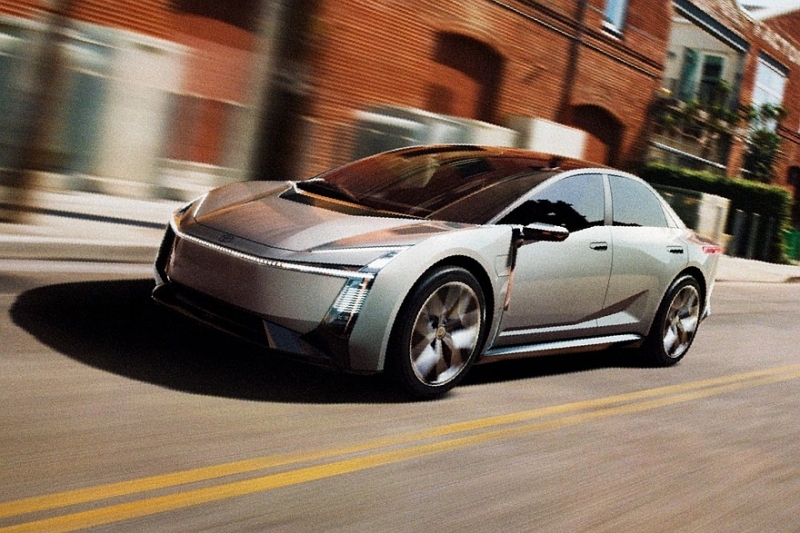 Премьеры Toyota: будущая Corolla, внедорожное купе Century и шестиколёсный минивэн Lexus LS