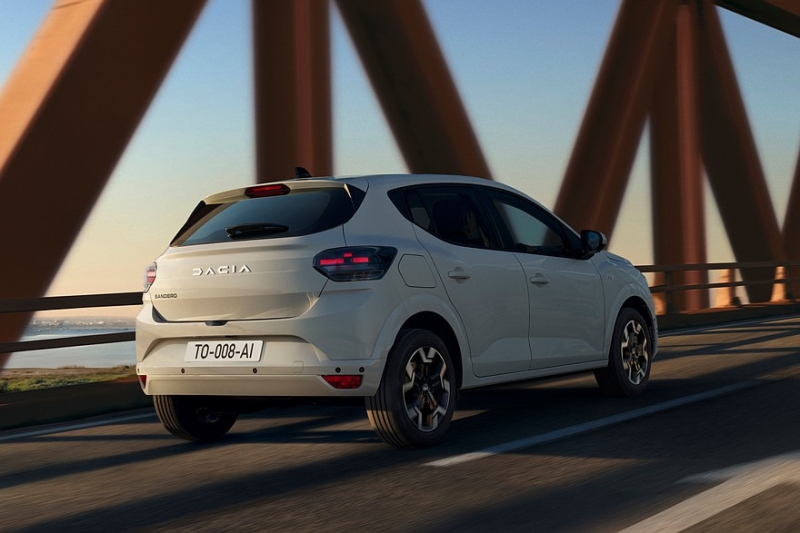 Рестайлинговые Dacia Logan, Sandero и Jogger стали богаче и получили новую технику