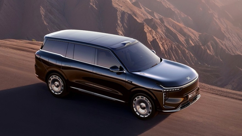 Флагманский гибридный кроссовер IM LS9 выходит на рынок в двух версиях