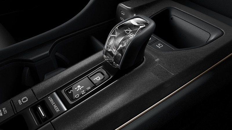 Кроссовер Toyota Crown Estate получил юбилейную спецверсию