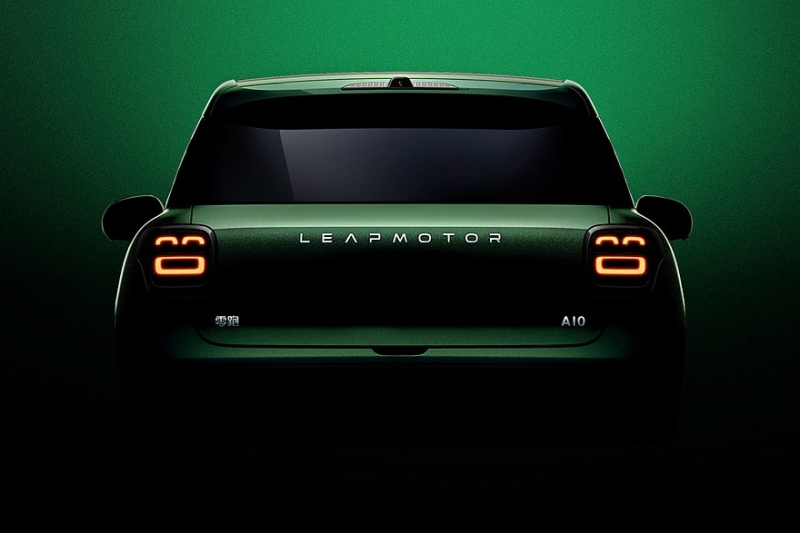 Недорогой кроссовер Leapmotor A10 показали на новых фото перед премьерой