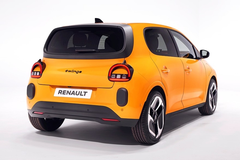 Новый Renault Twingo полностью рассекречен: дёшево, весело, но недалеко (до 263 км)