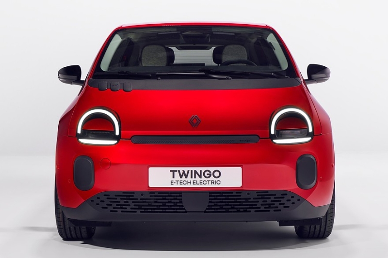 Новый Renault Twingo полностью рассекречен: дёшево, весело, но недалеко (до 263 км)