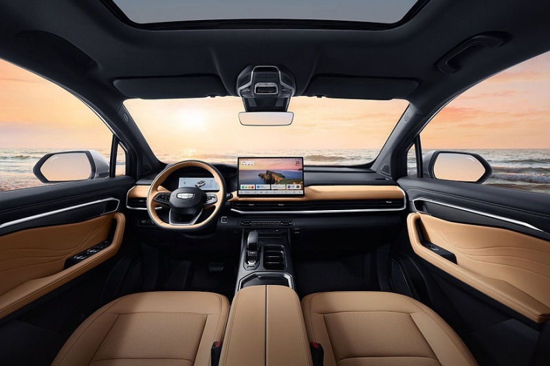 Объявленный новым поколением кроссовер Geely Okavango: больше версий