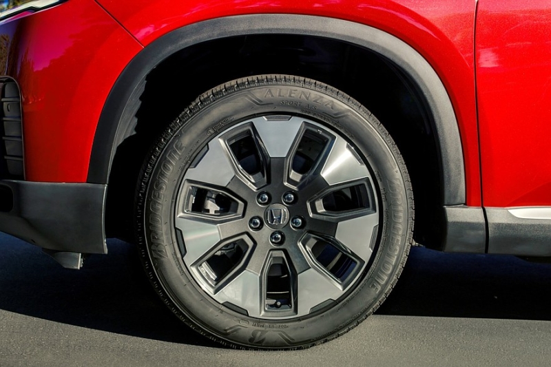 Обновлённый Honda Pilot: больше комфорта, богаче оснащение и прежний атмосферный V6