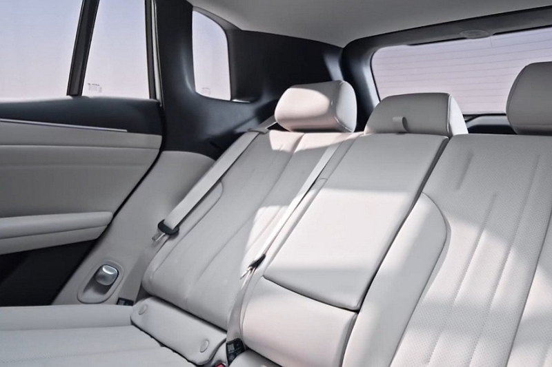 Представлен кроссовер GAC Aion i60: пока дороже брата от Toyota