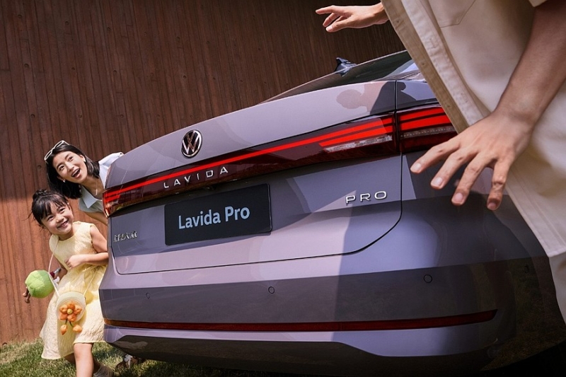 Седан Volkswagen Lavida Pro, аналог Jetta: два варианта дизайна, два мотора и скидки