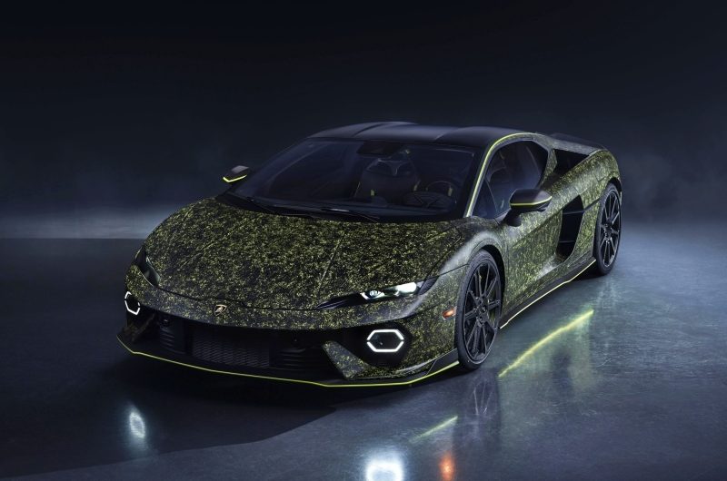 Пёстренькая роскошь: представлен уникальный Lamborghini Temerario Ad Personam