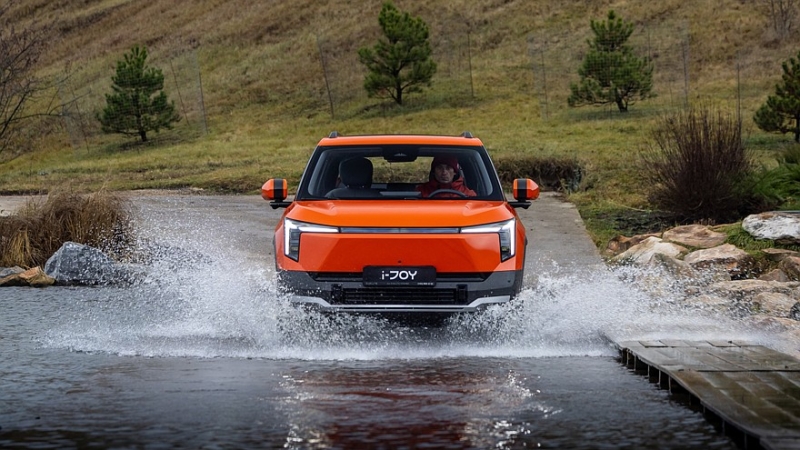 Старт продаж кроссовера Evolute i-Joy нового поколения: полный прайс-лист