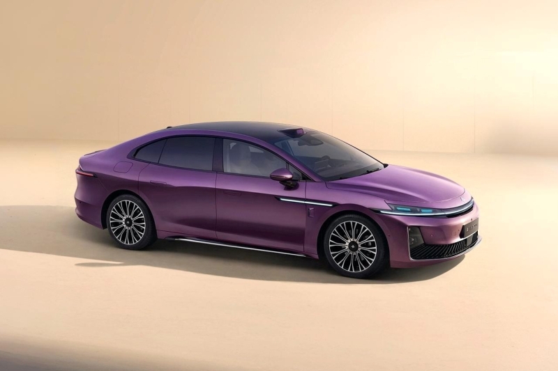 Флагманский седан Hyptec A800 от GAC готовится к премьере, раскрыт дизайн интерьера