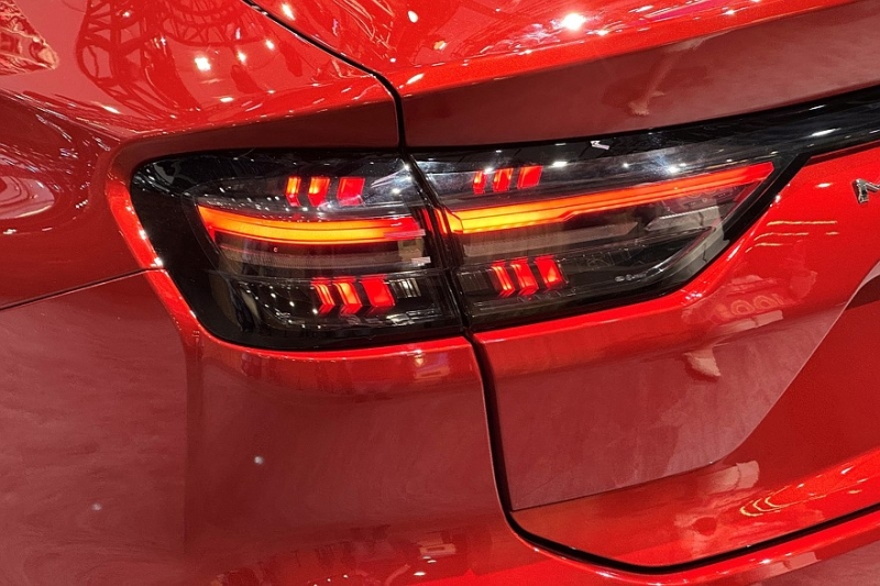 Обновлённый Ford Mondeo для Китая: без двухэтажных фар и с более мощным двигателем